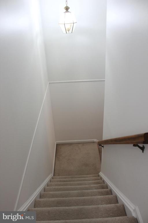 419 GROVE AVENUE