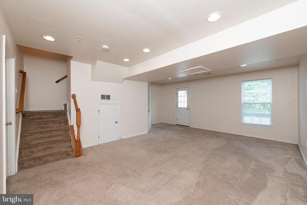 1805 ORCHARD VIEW ROAD