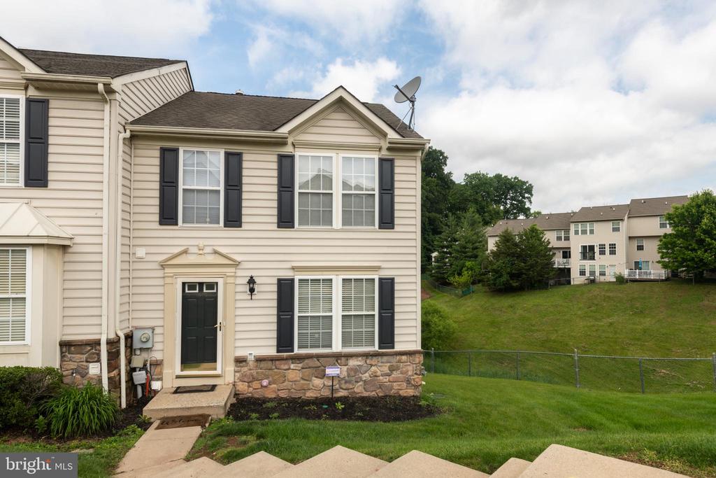 1805 ORCHARD VIEW ROAD
