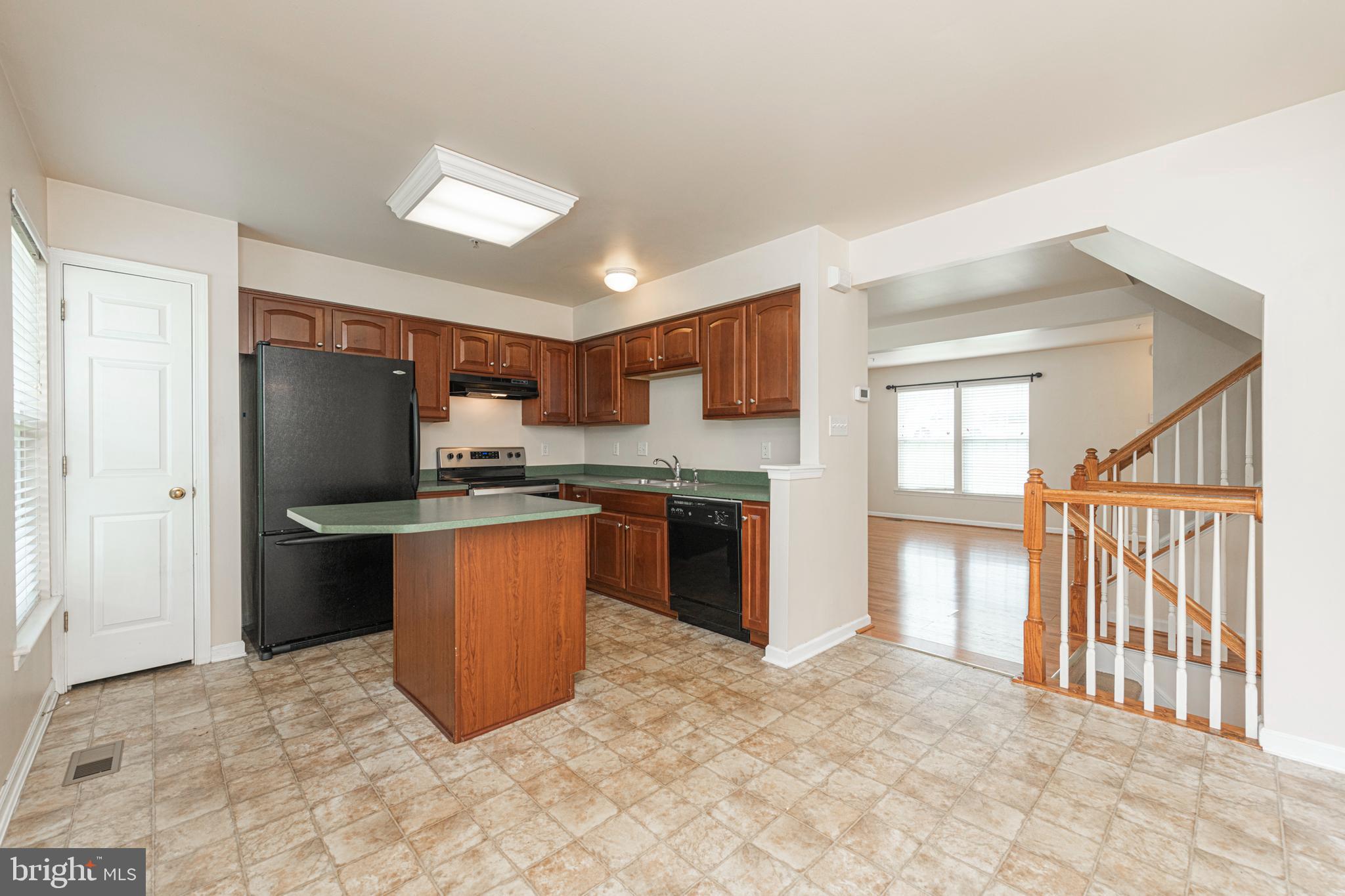 1805 ORCHARD VIEW ROAD