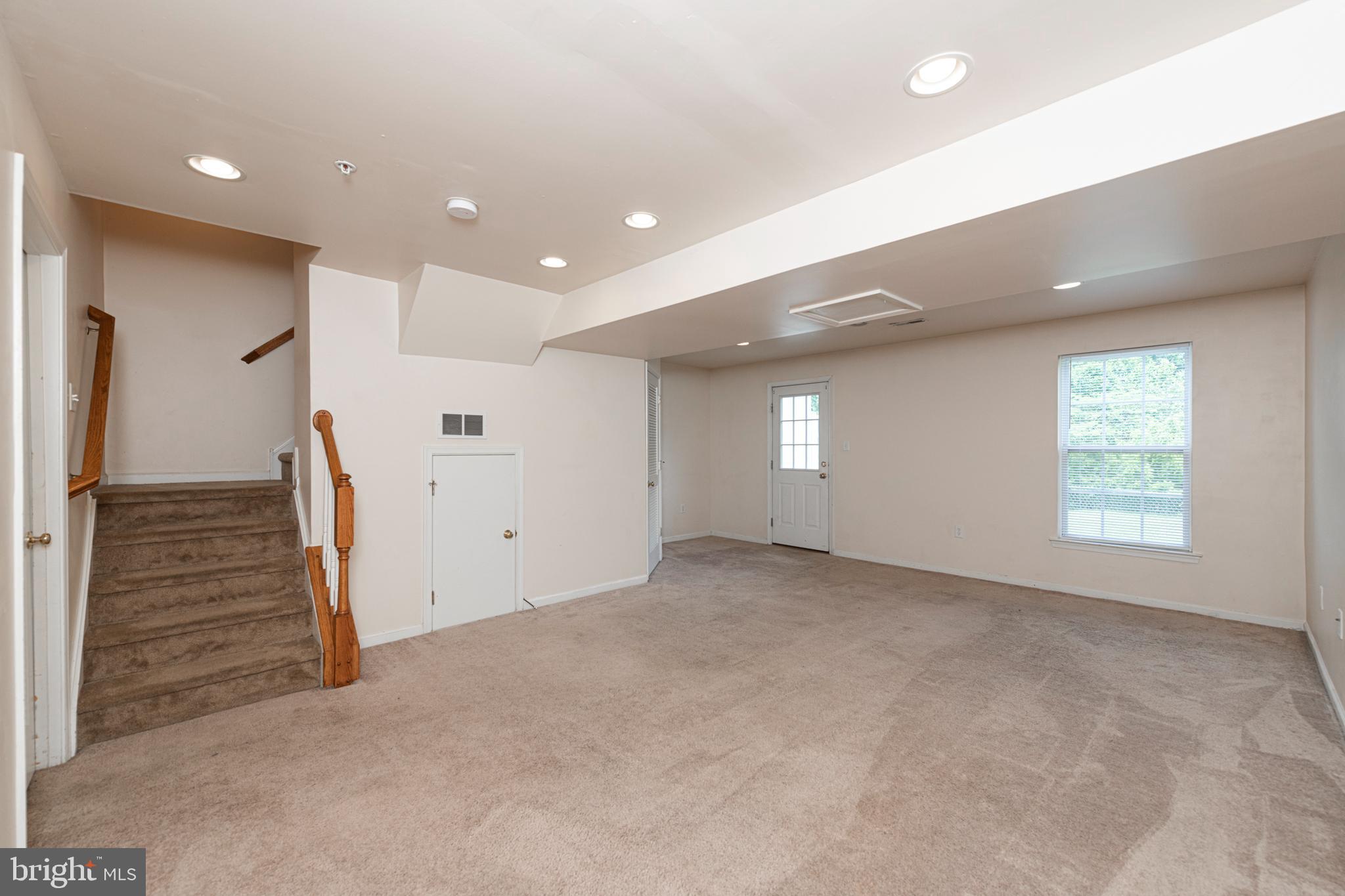 1805 ORCHARD VIEW ROAD