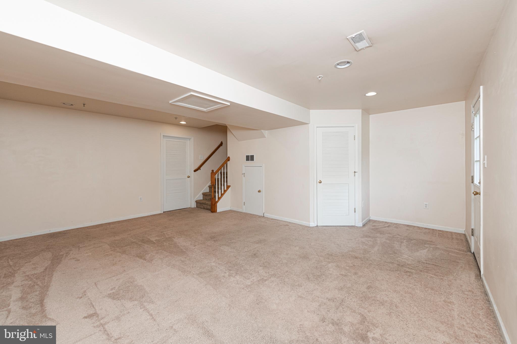 1805 ORCHARD VIEW ROAD