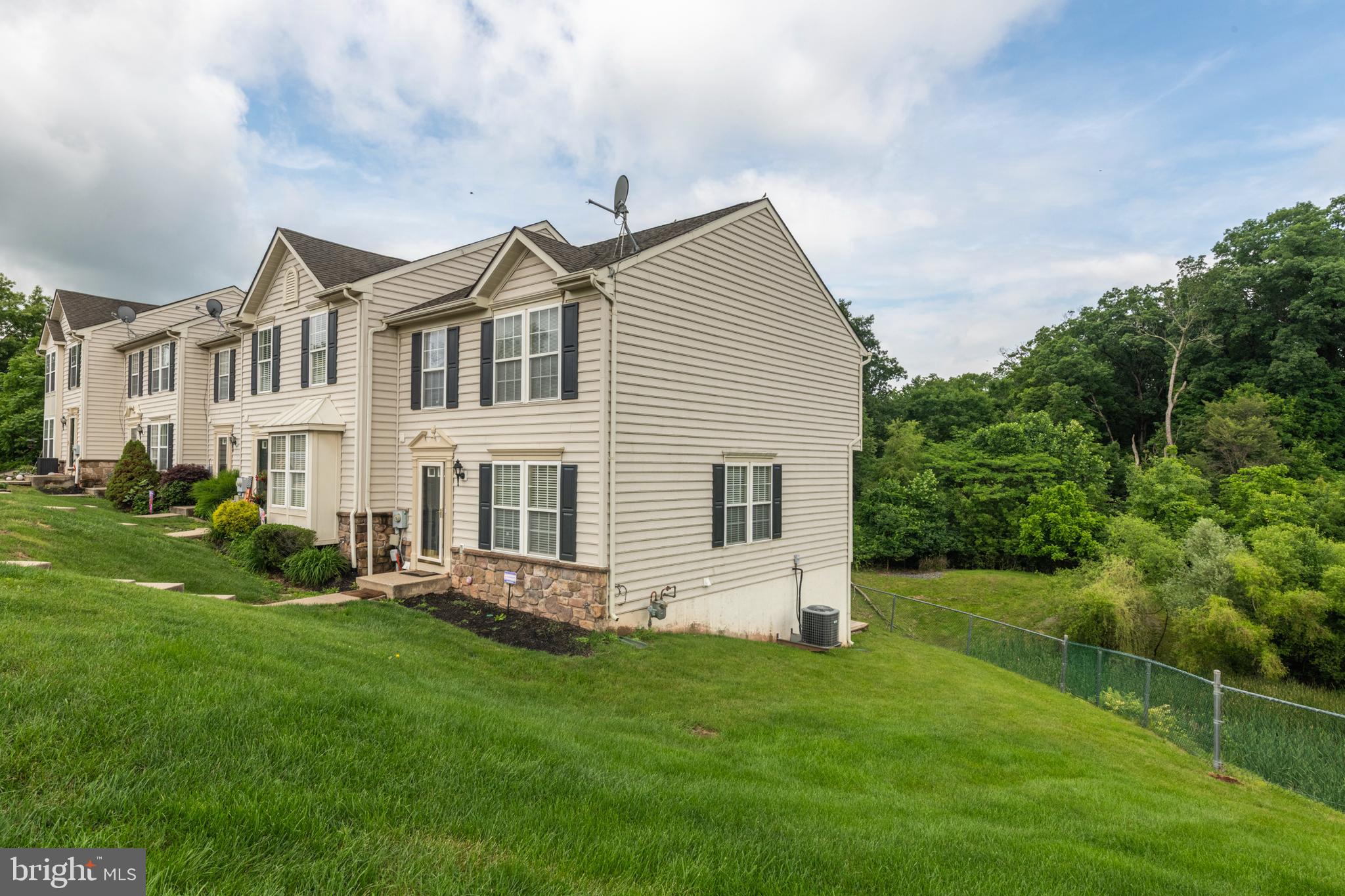 1805 ORCHARD VIEW ROAD