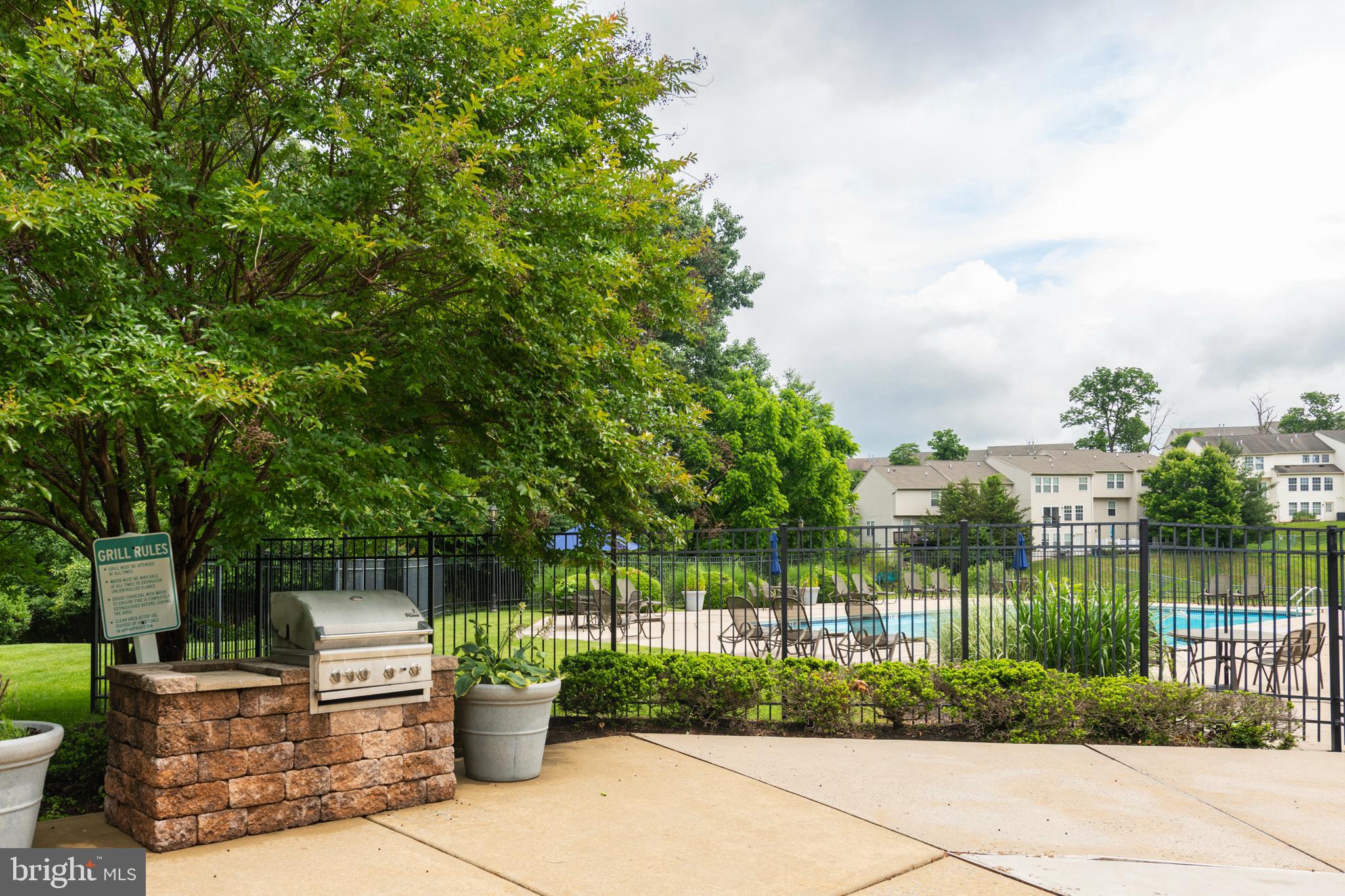 1805 ORCHARD VIEW ROAD