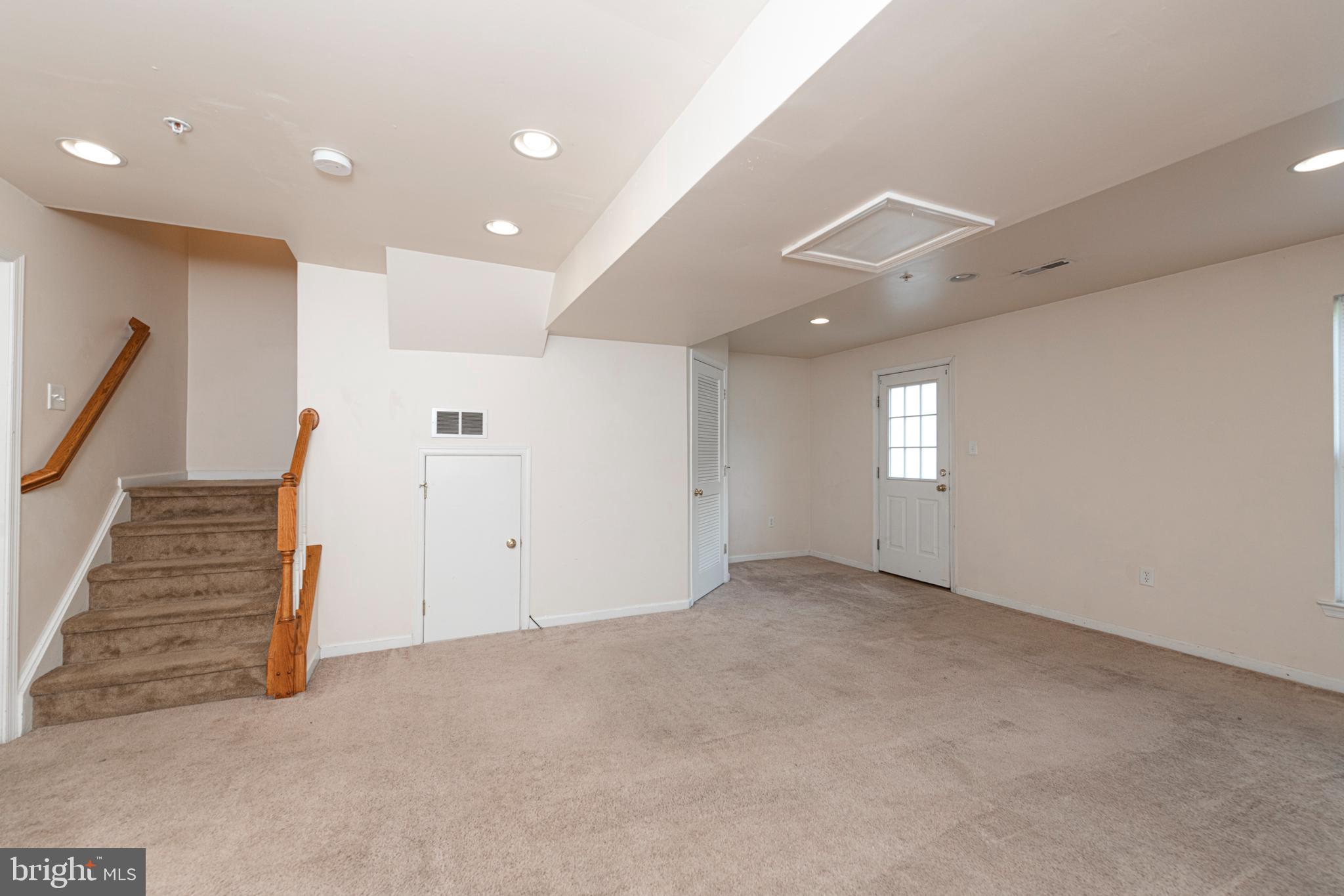 1805 ORCHARD VIEW ROAD