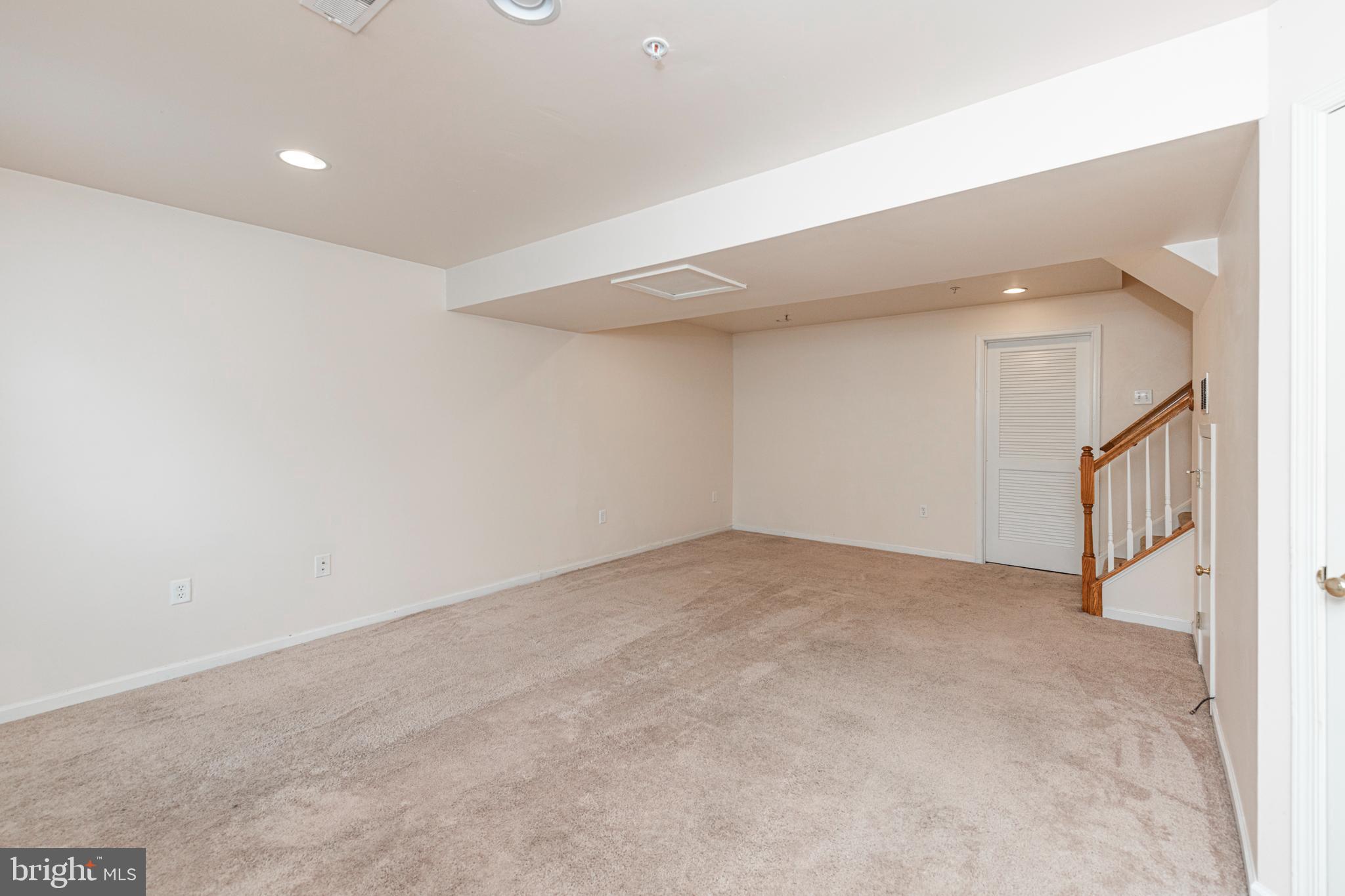 1805 ORCHARD VIEW ROAD