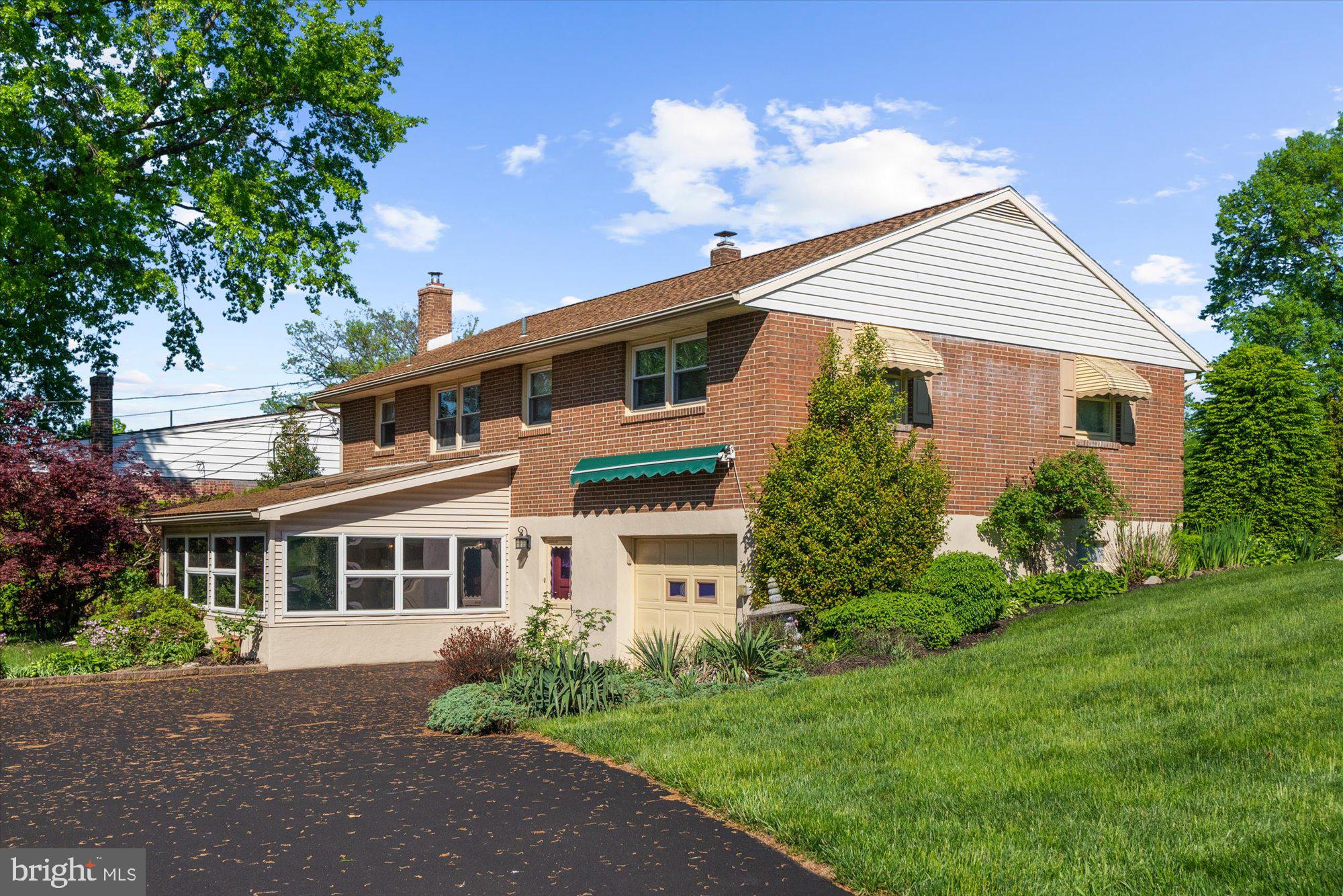 1100 LAURELEE AVENUE