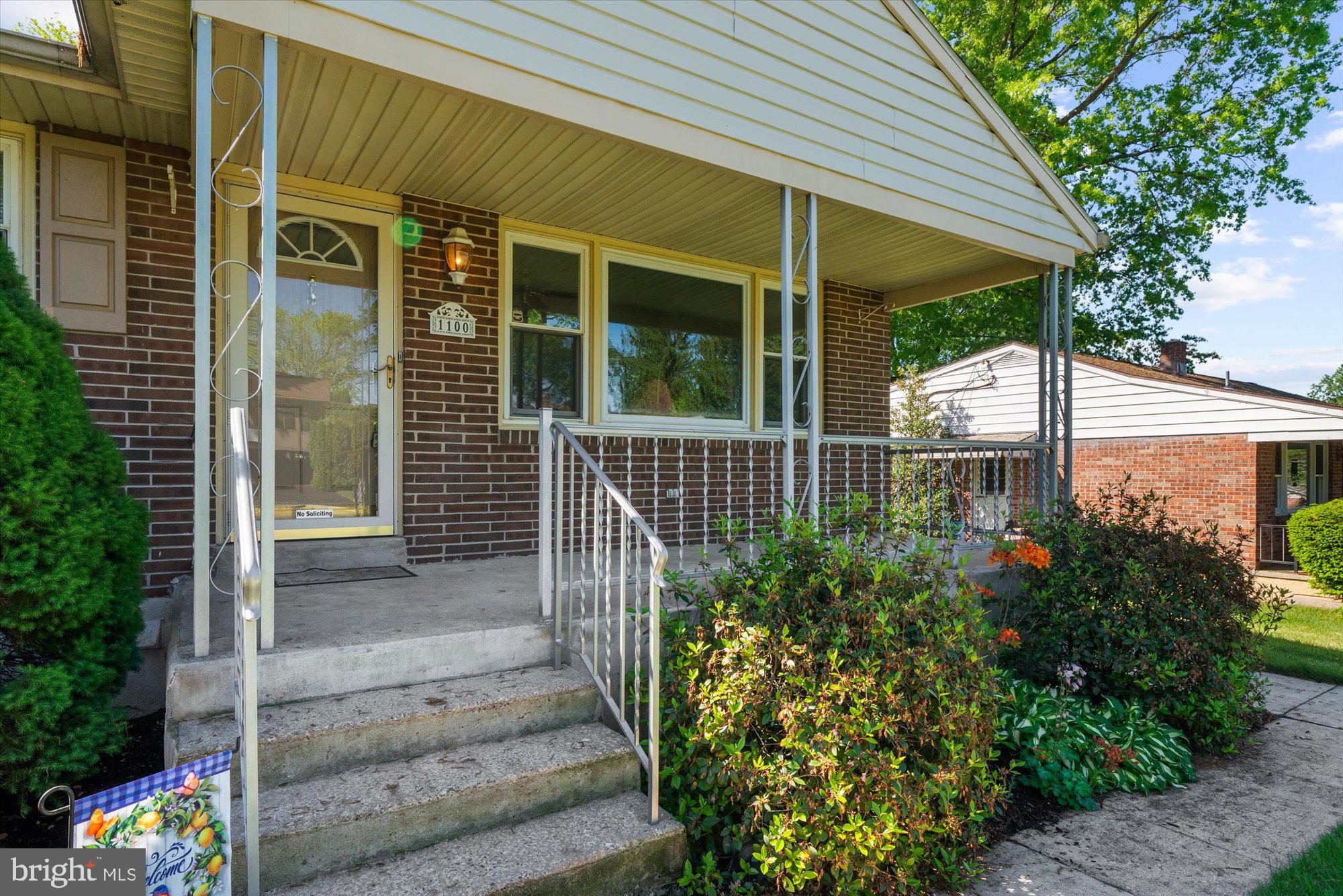 1100 LAURELEE AVENUE