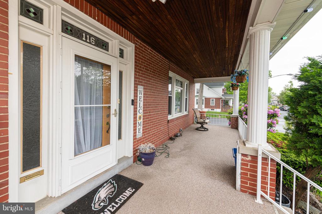 116 N BROBST STREET