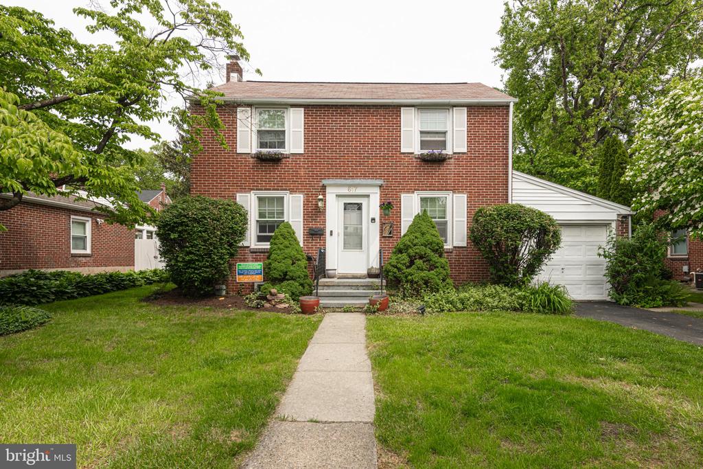 617 MARCH STREET