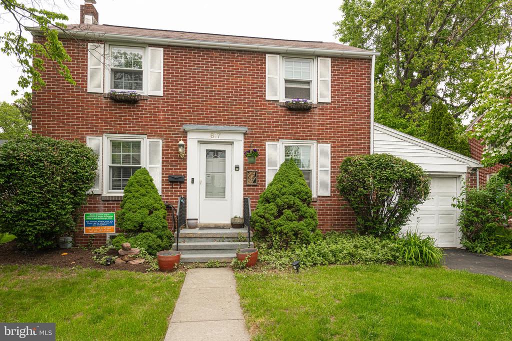 617 MARCH STREET