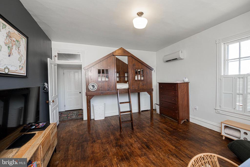 510 E MAIN STREET