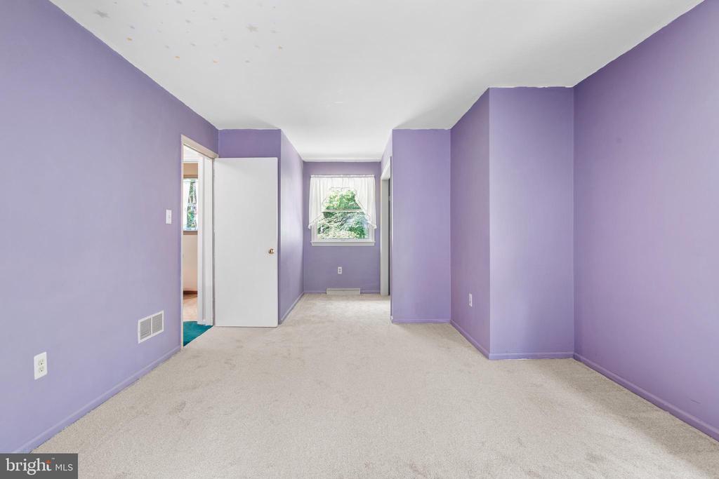 284 DATA ROAD