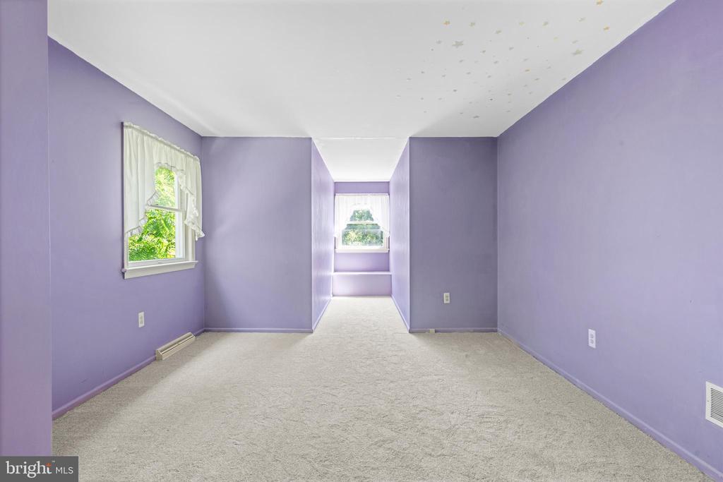 284 DATA ROAD