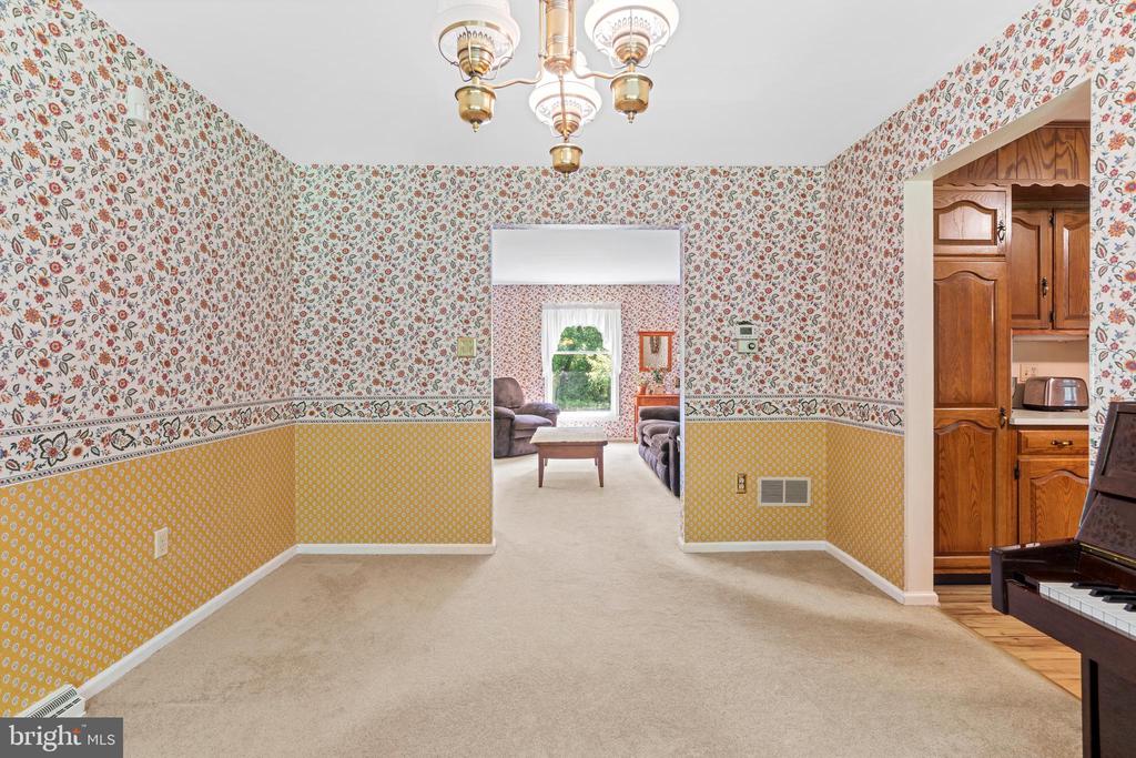 284 DATA ROAD