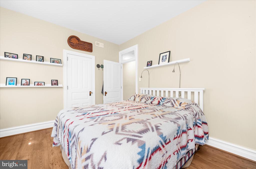 127 N READING AVENUE