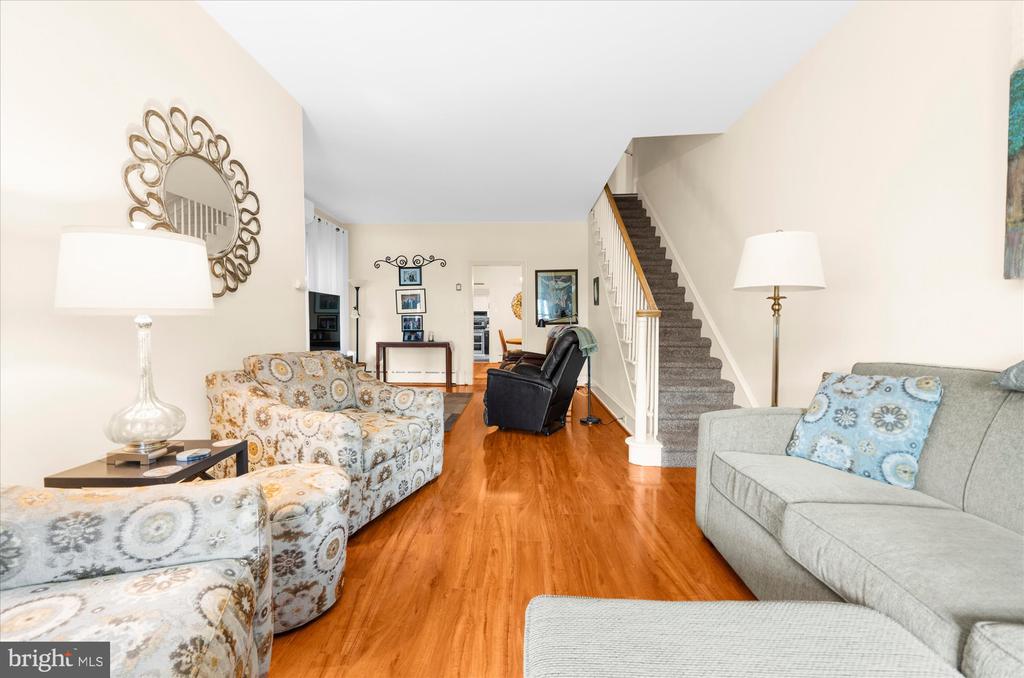 127 N READING AVENUE