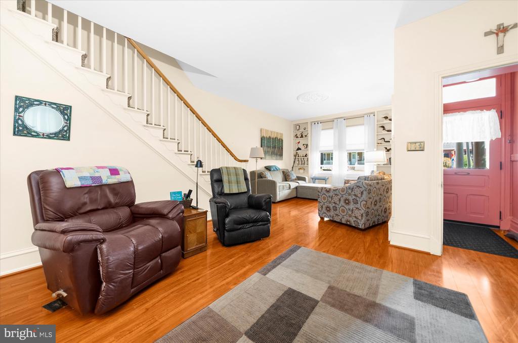 127 N READING AVENUE