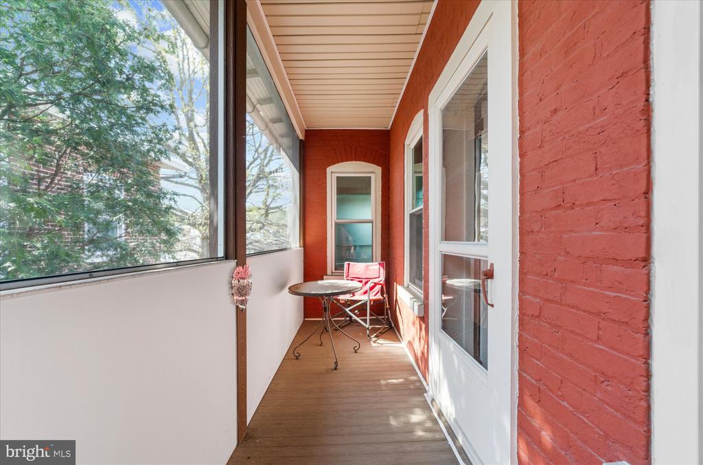 127 N READING AVENUE