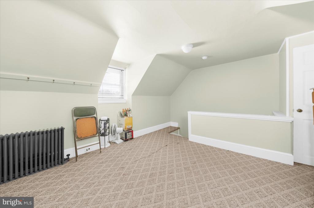 127 N READING AVENUE