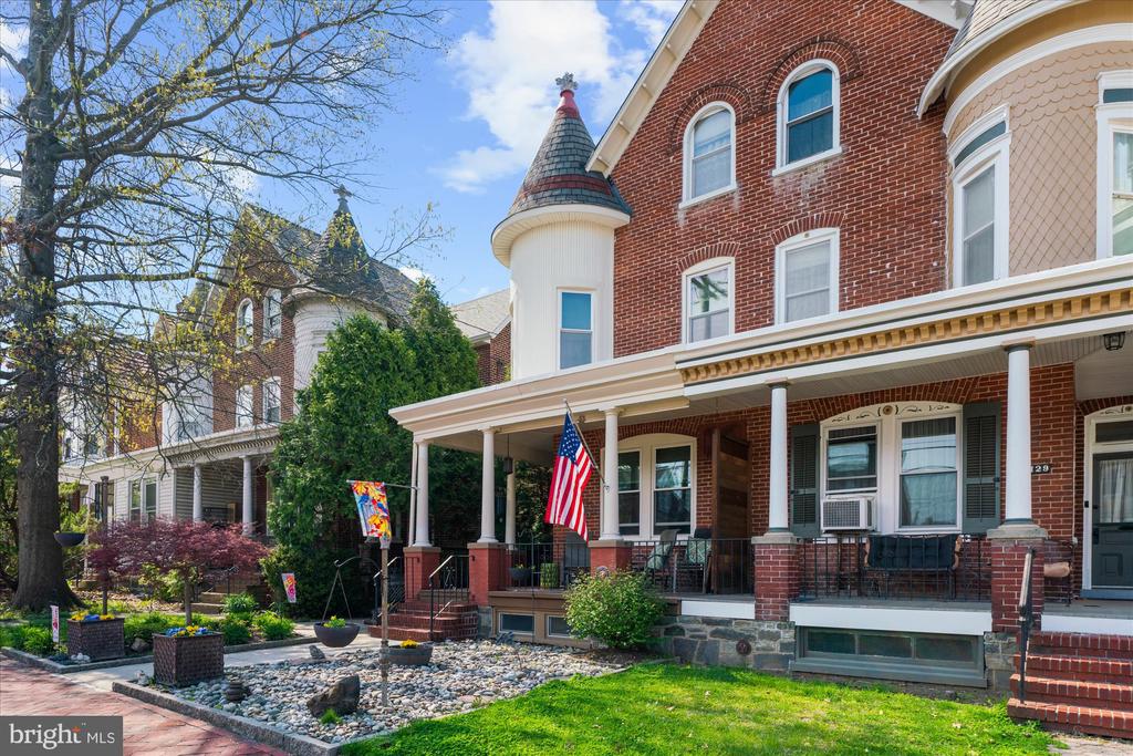 127 N READING AVENUE