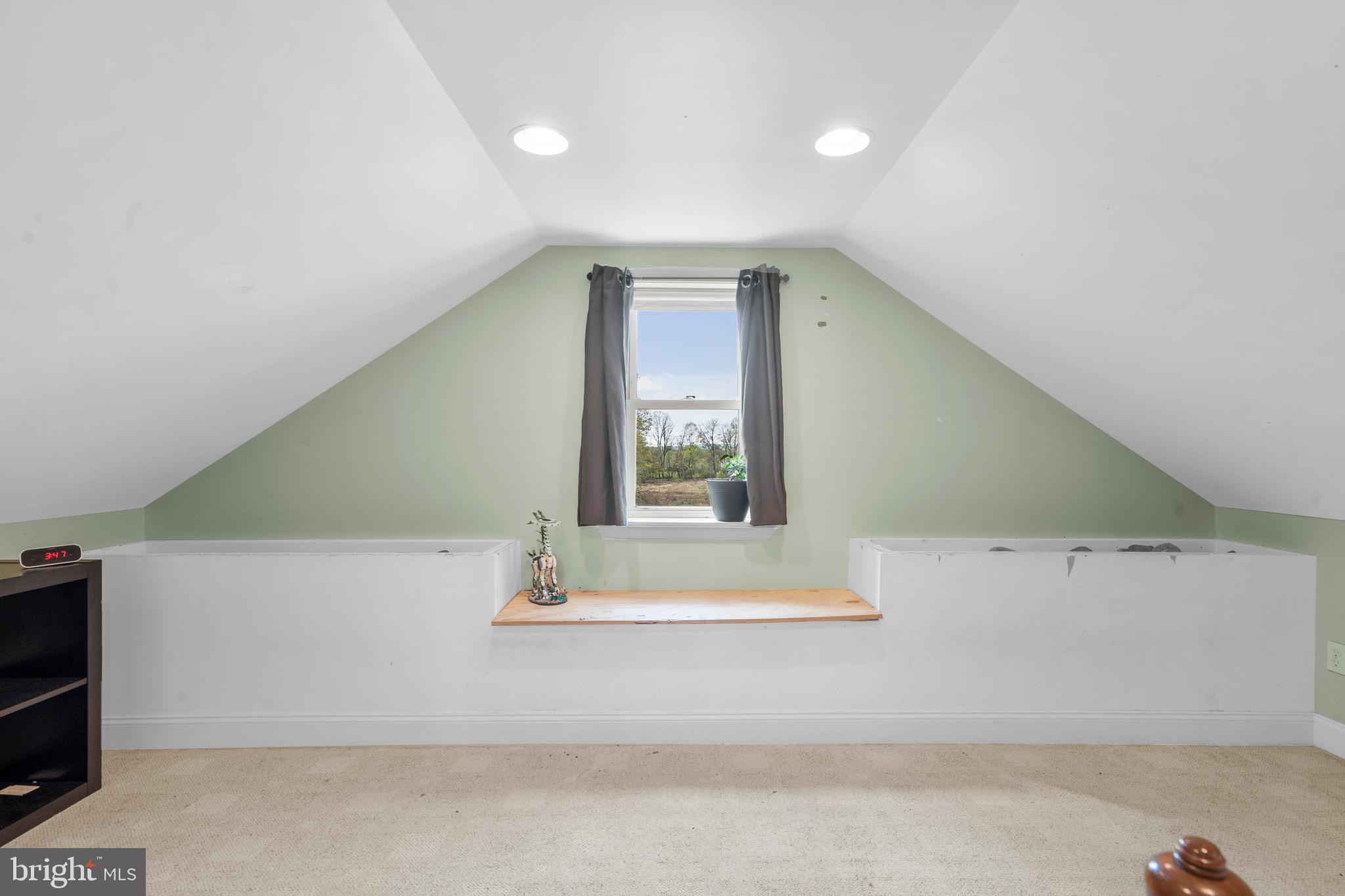 503 SCHOOLHOUSE ROAD