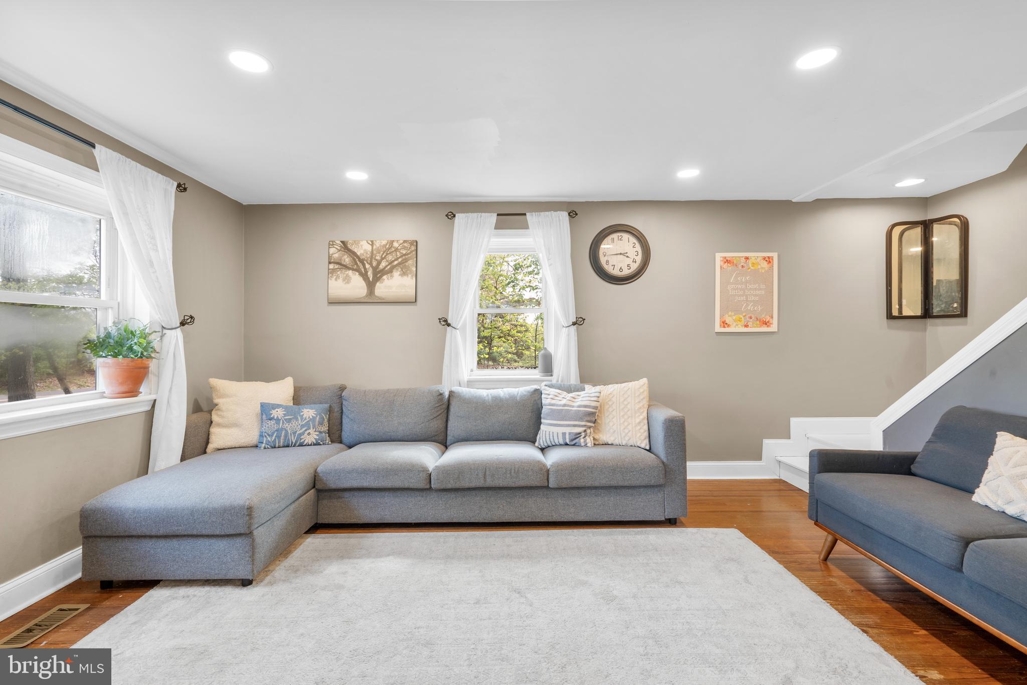 503 SCHOOLHOUSE ROAD