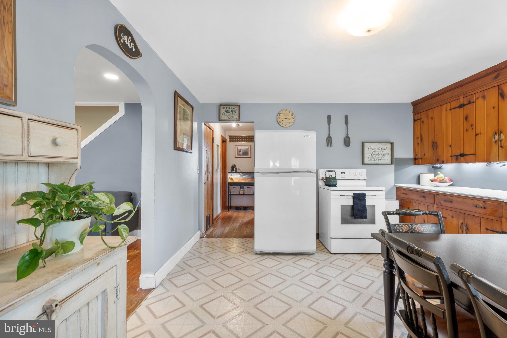 503 SCHOOLHOUSE ROAD