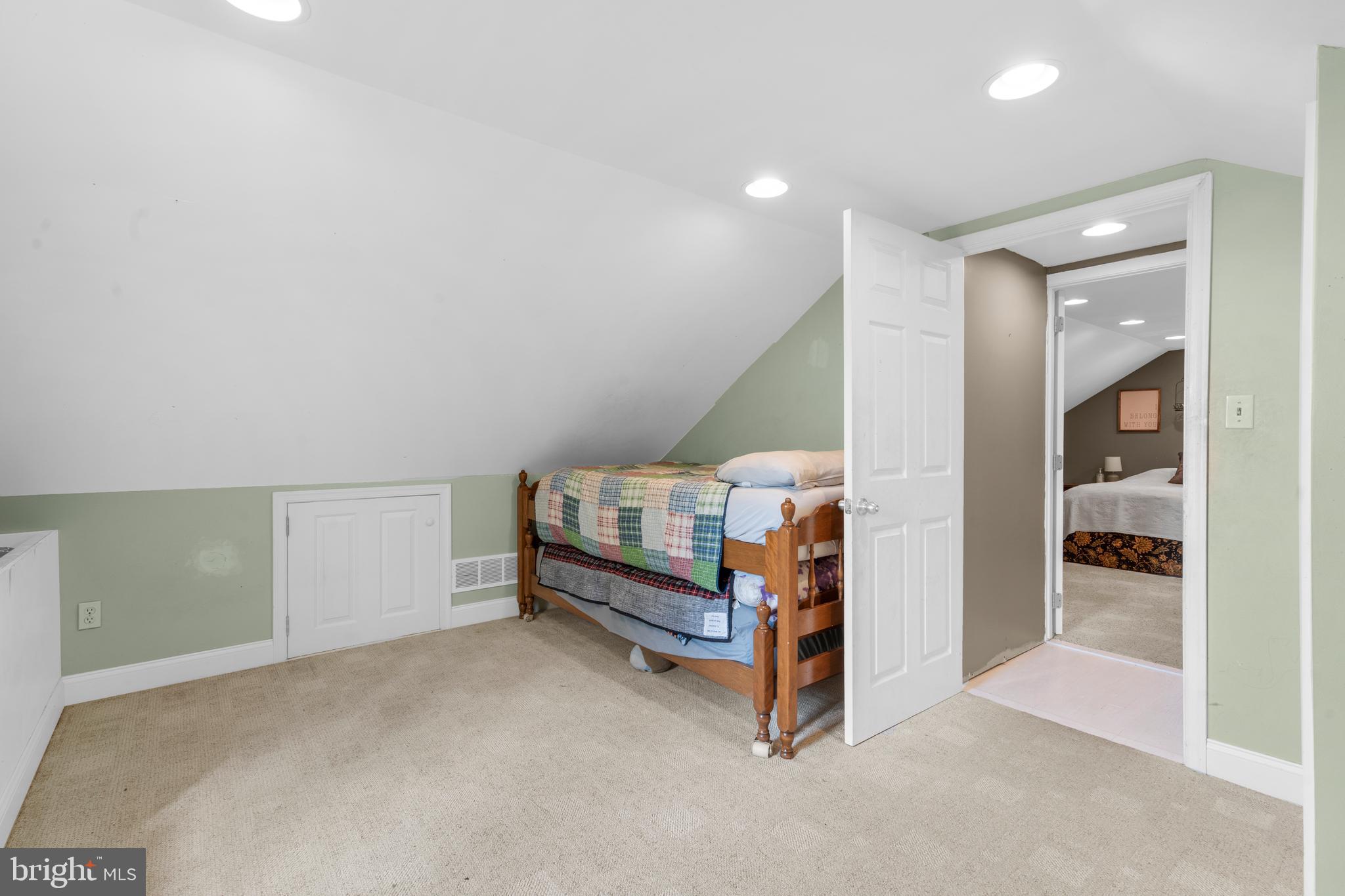 503 SCHOOLHOUSE ROAD