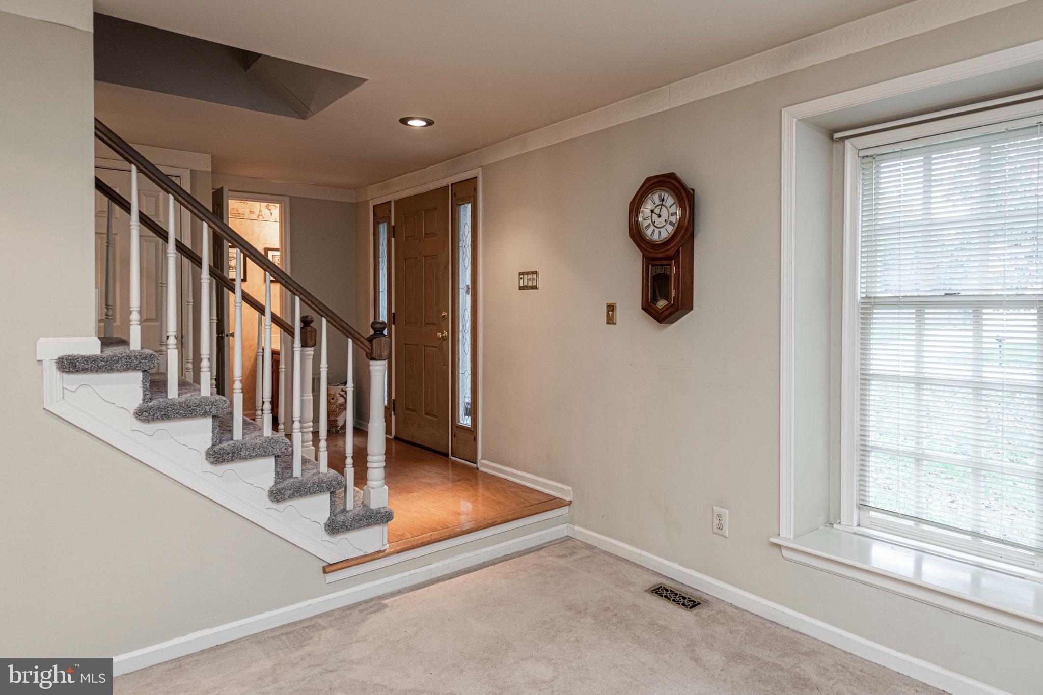 406 SAINT ANNS CIRCLE