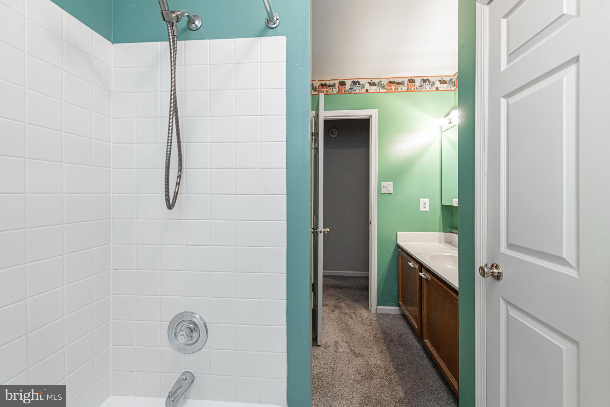 406 SAINT ANNS CIRCLE