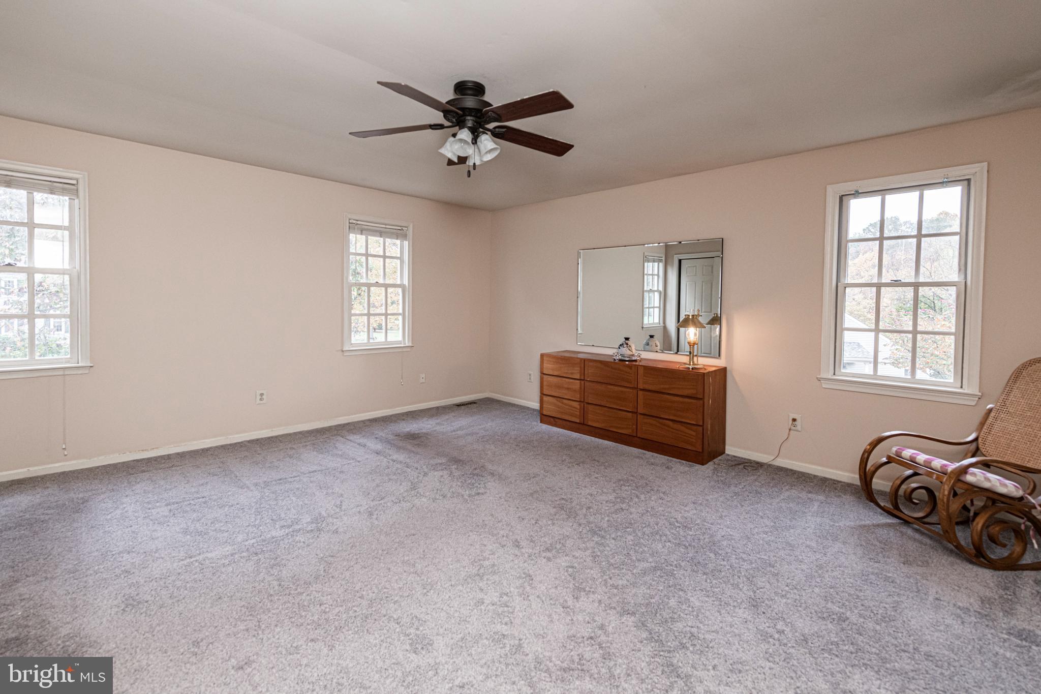 406 SAINT ANNS CIRCLE