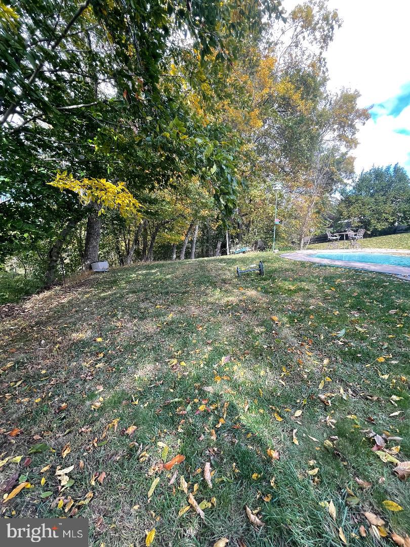 406 SAINT ANNS CIRCLE