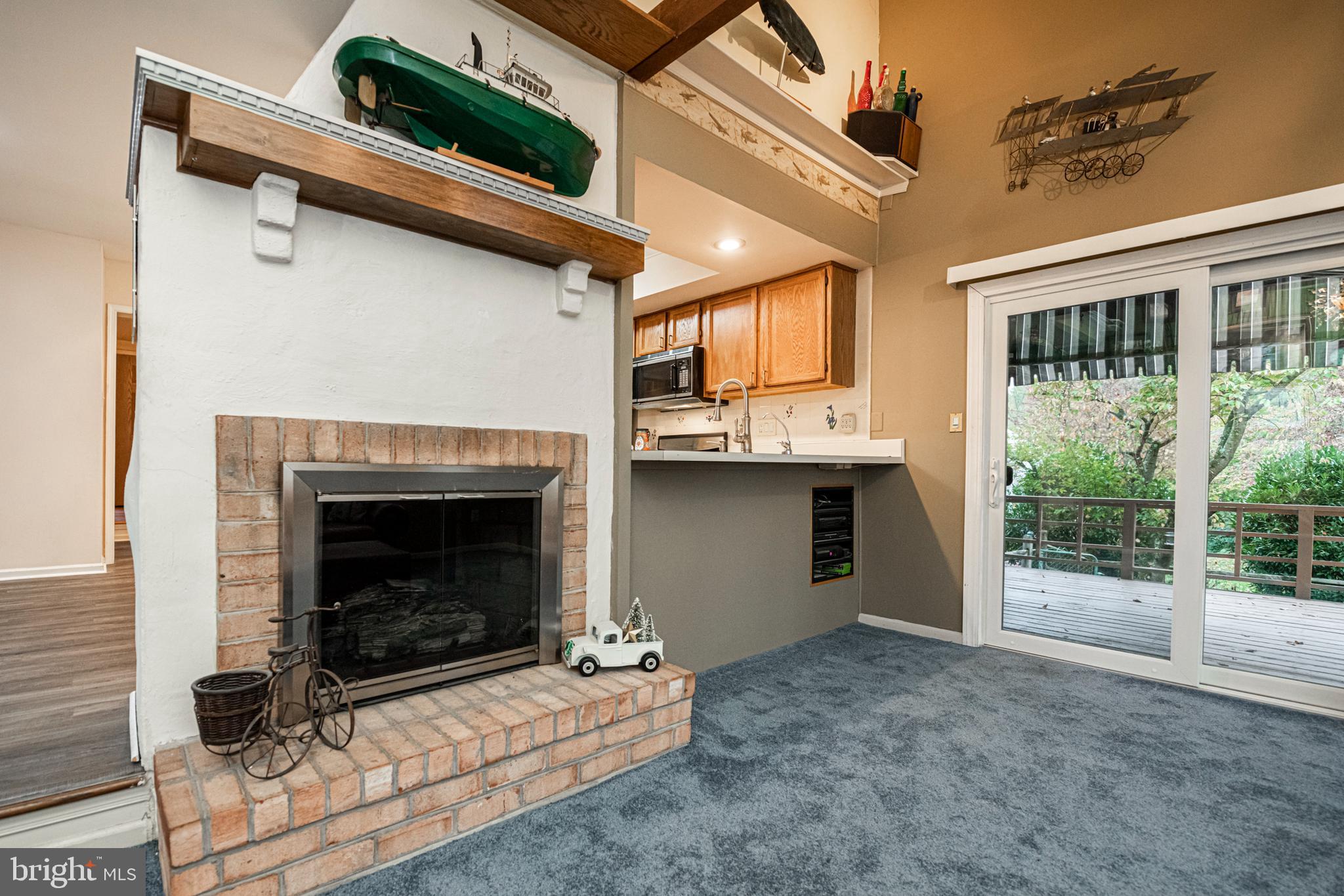 406 SAINT ANNS CIRCLE