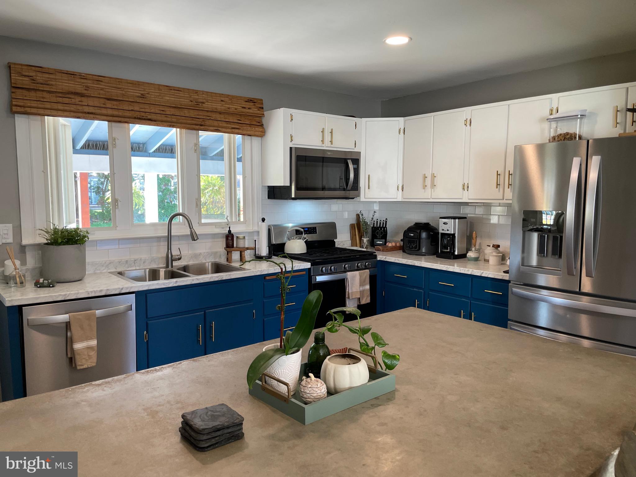 420 CITY LINE AVENUE