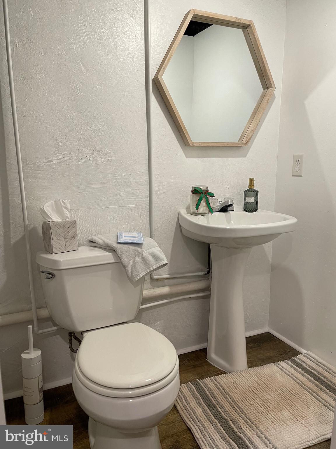 420 CITY LINE AVENUE