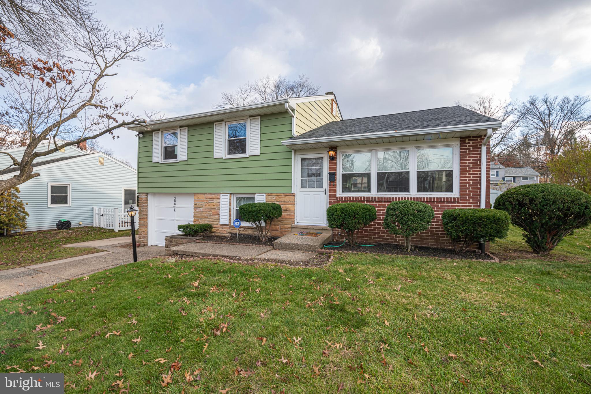 1208 HARRISON AVENUE