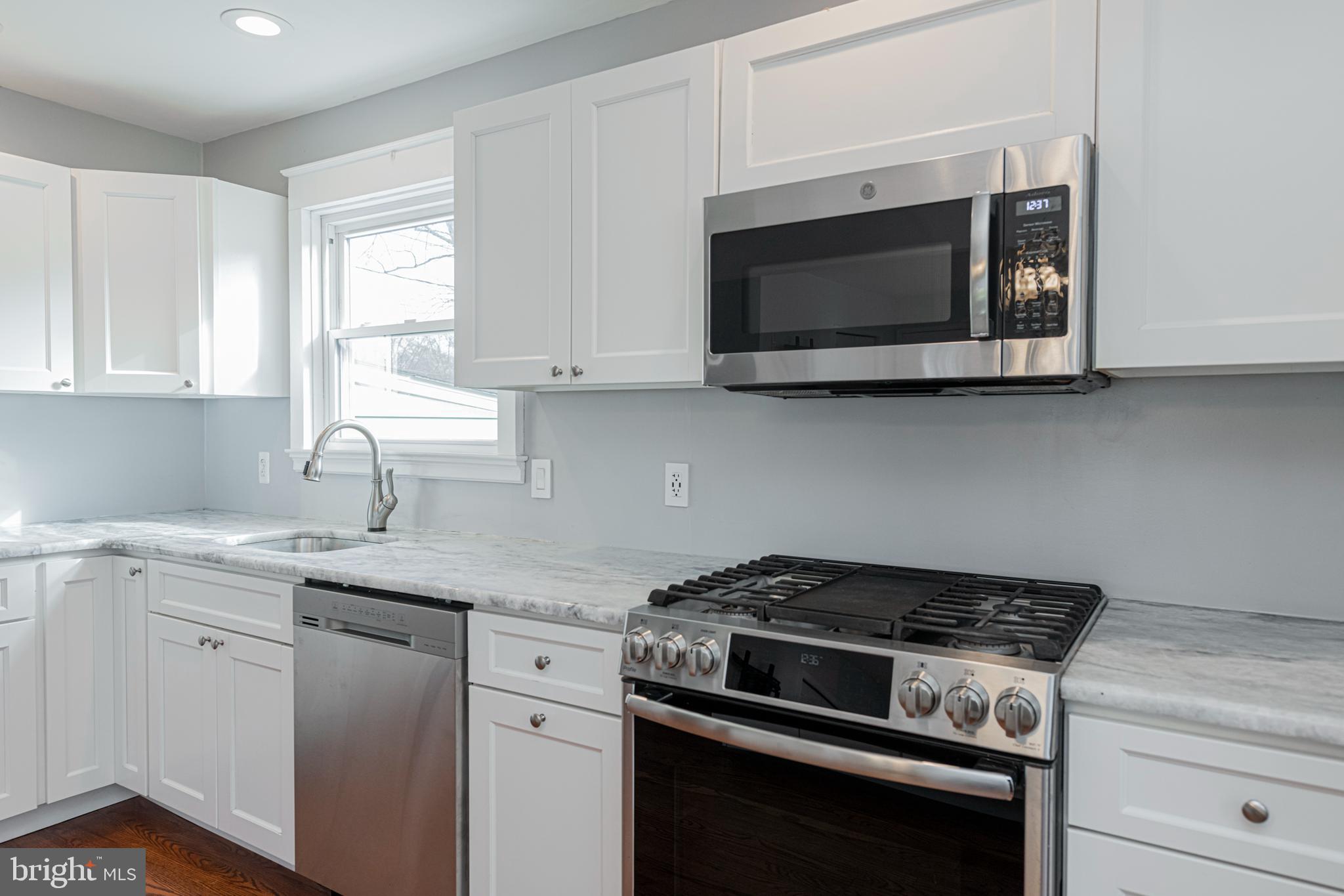 1208 HARRISON AVENUE