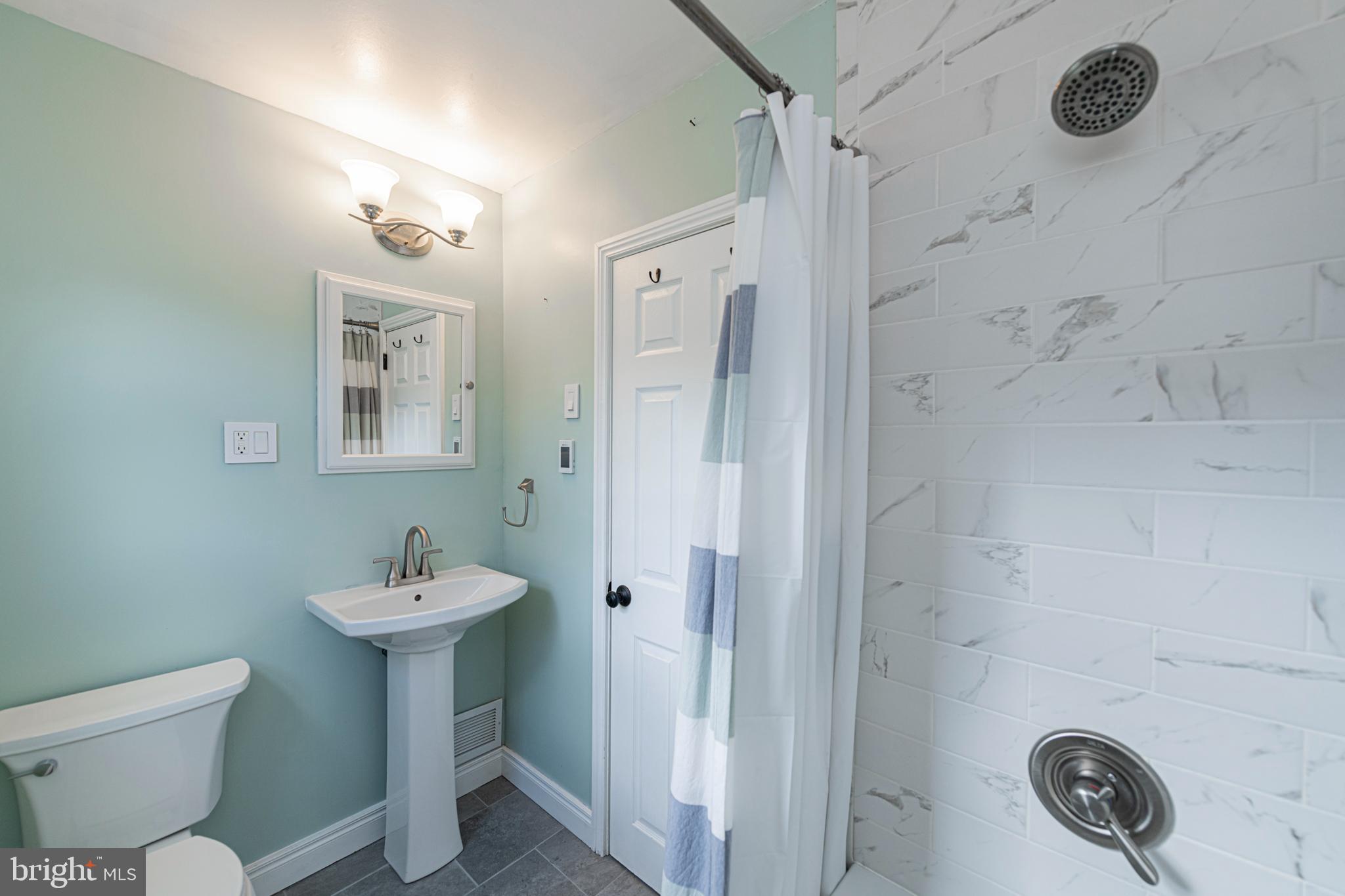 1208 HARRISON AVENUE