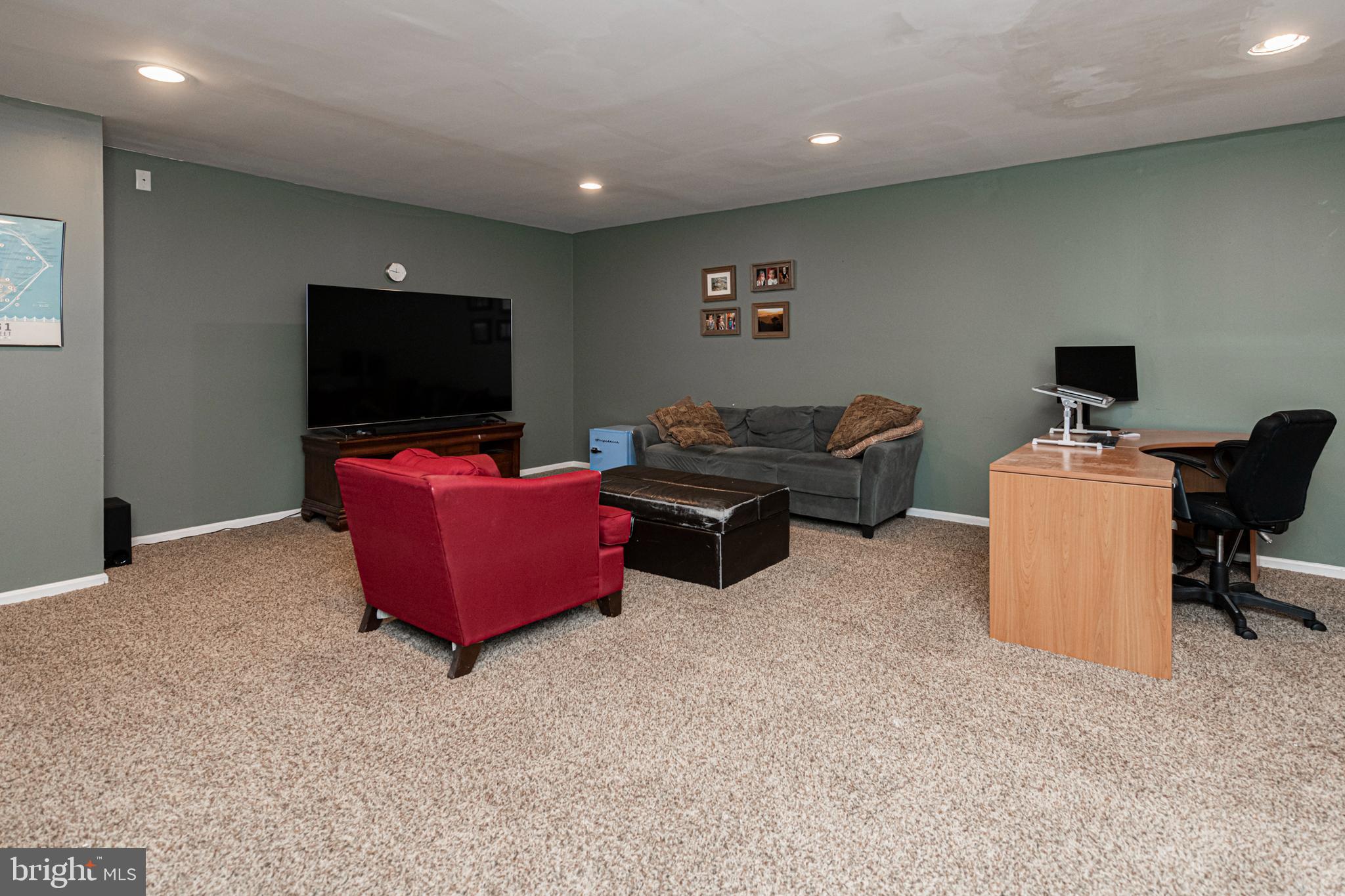 109 WESTRIDGE PL S S