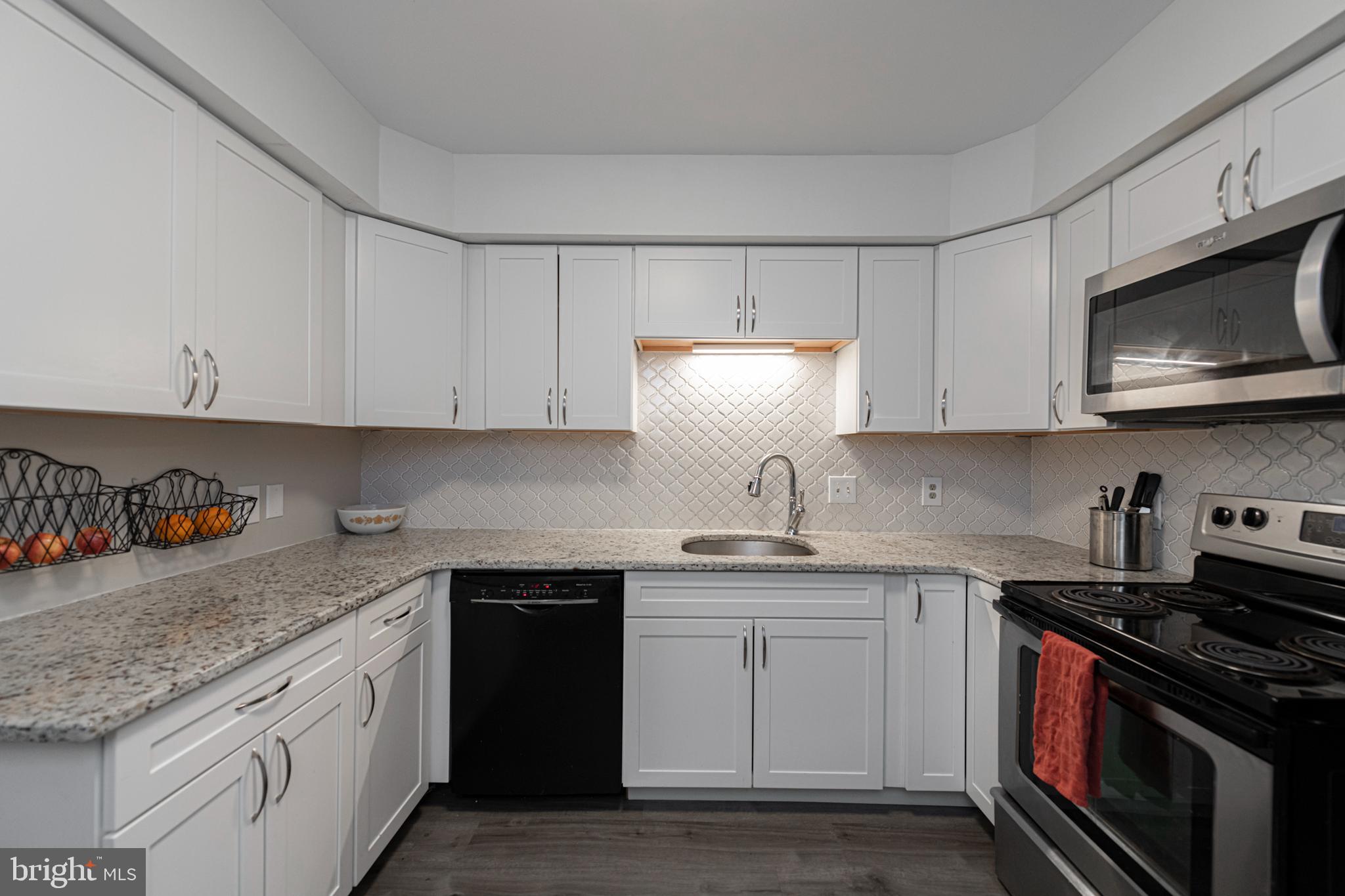 109 WESTRIDGE PL S S