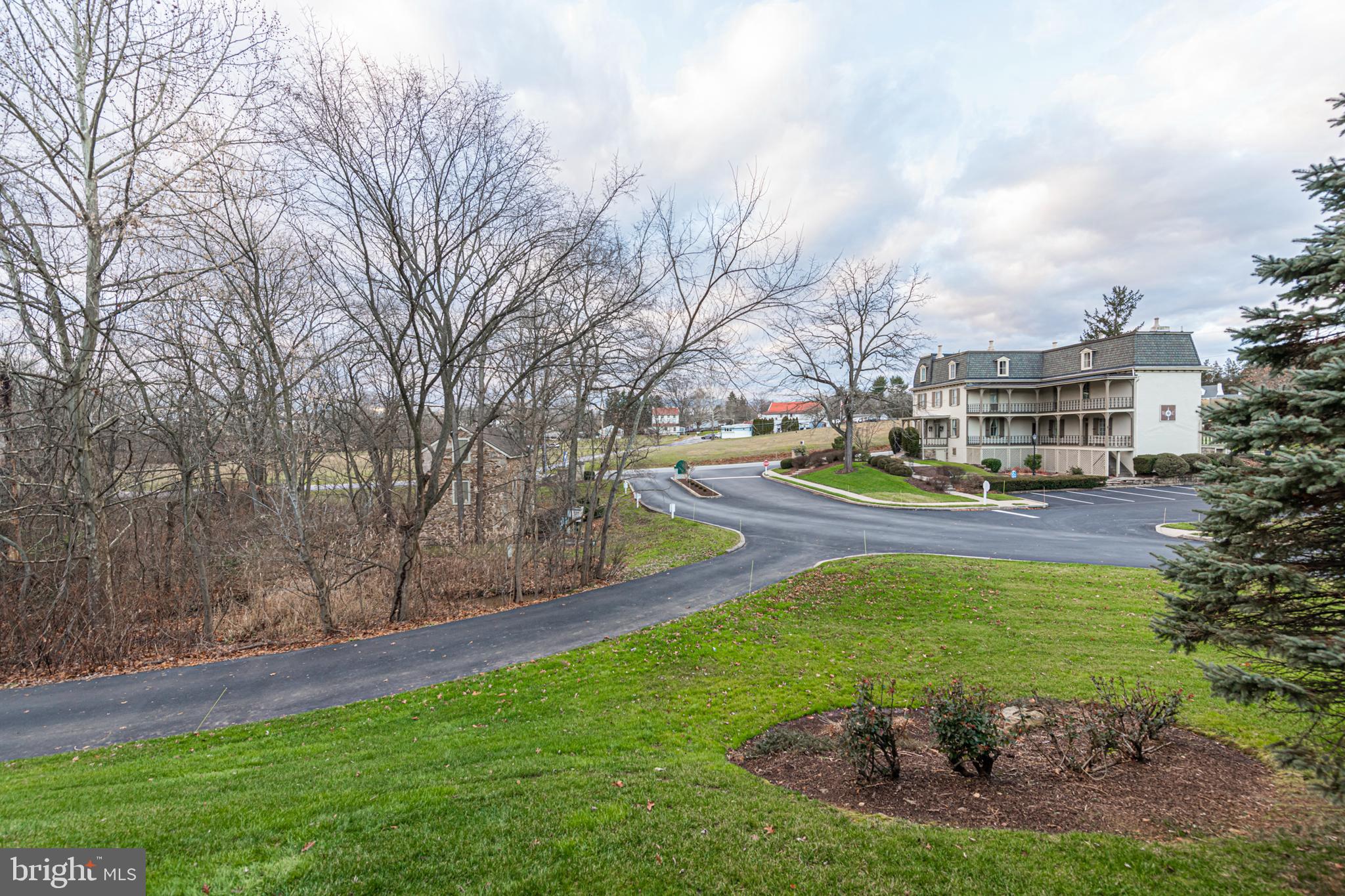 109 WESTRIDGE PL S S