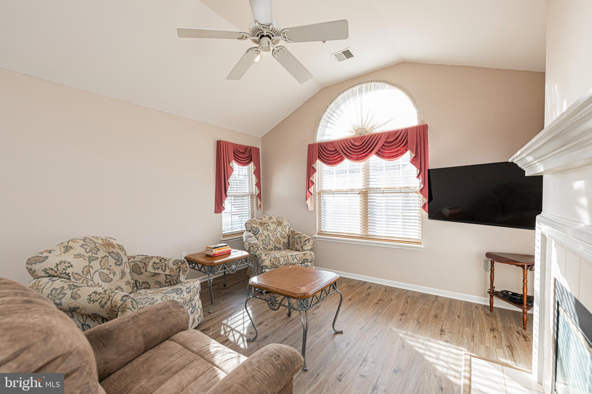 310 NEWPORT LANE 18A