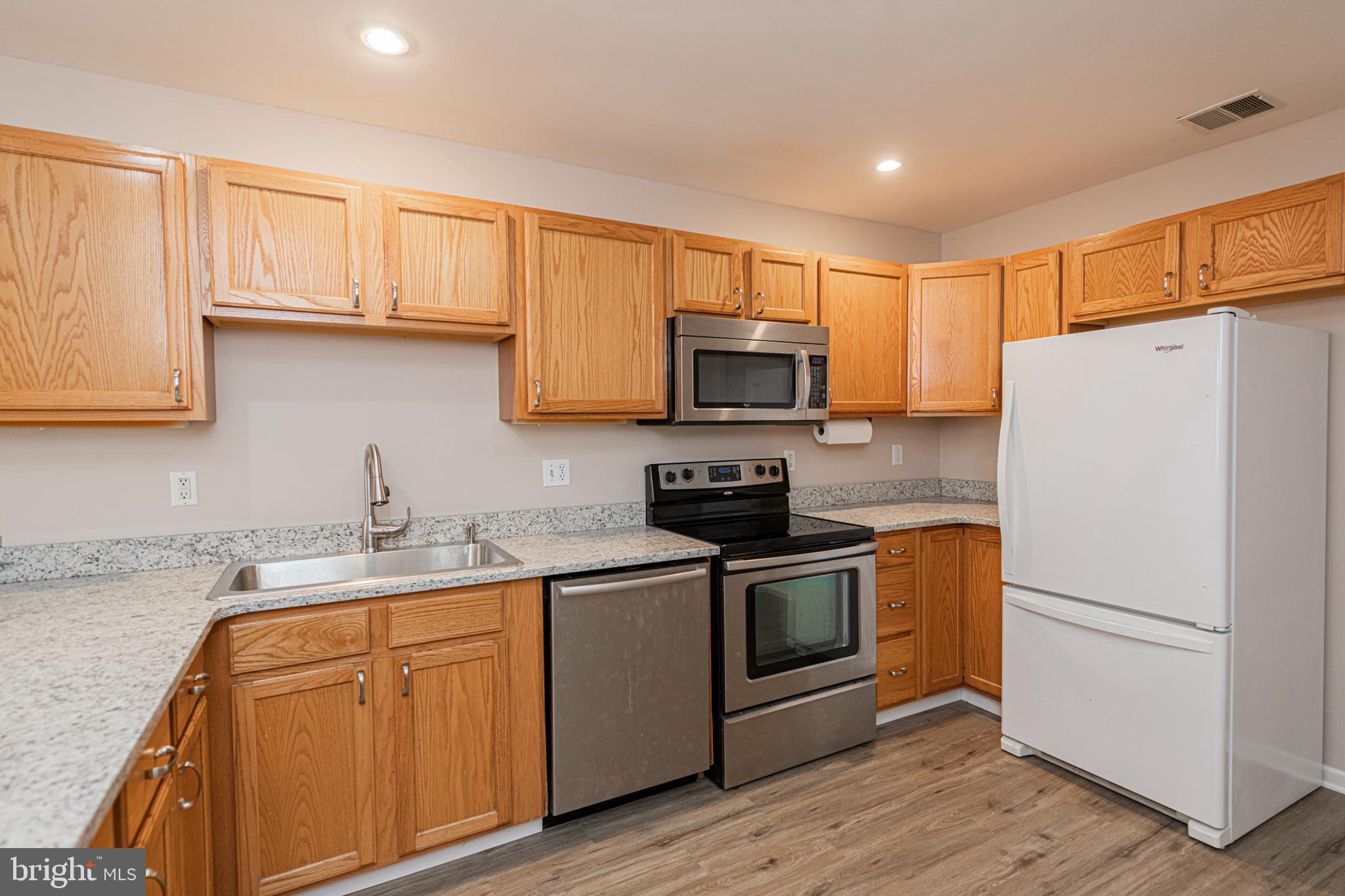 310 NEWPORT LANE 18A