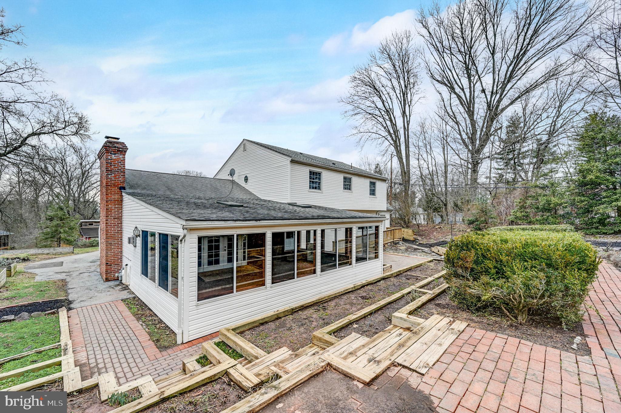 81 S FORGE MANOR DRIVE