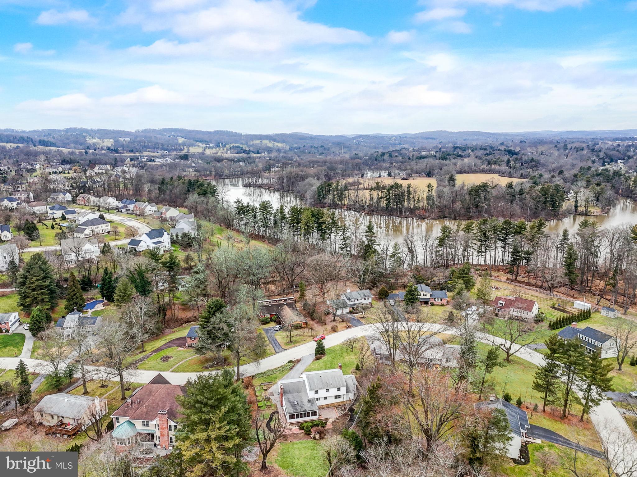 81 S FORGE MANOR DRIVE