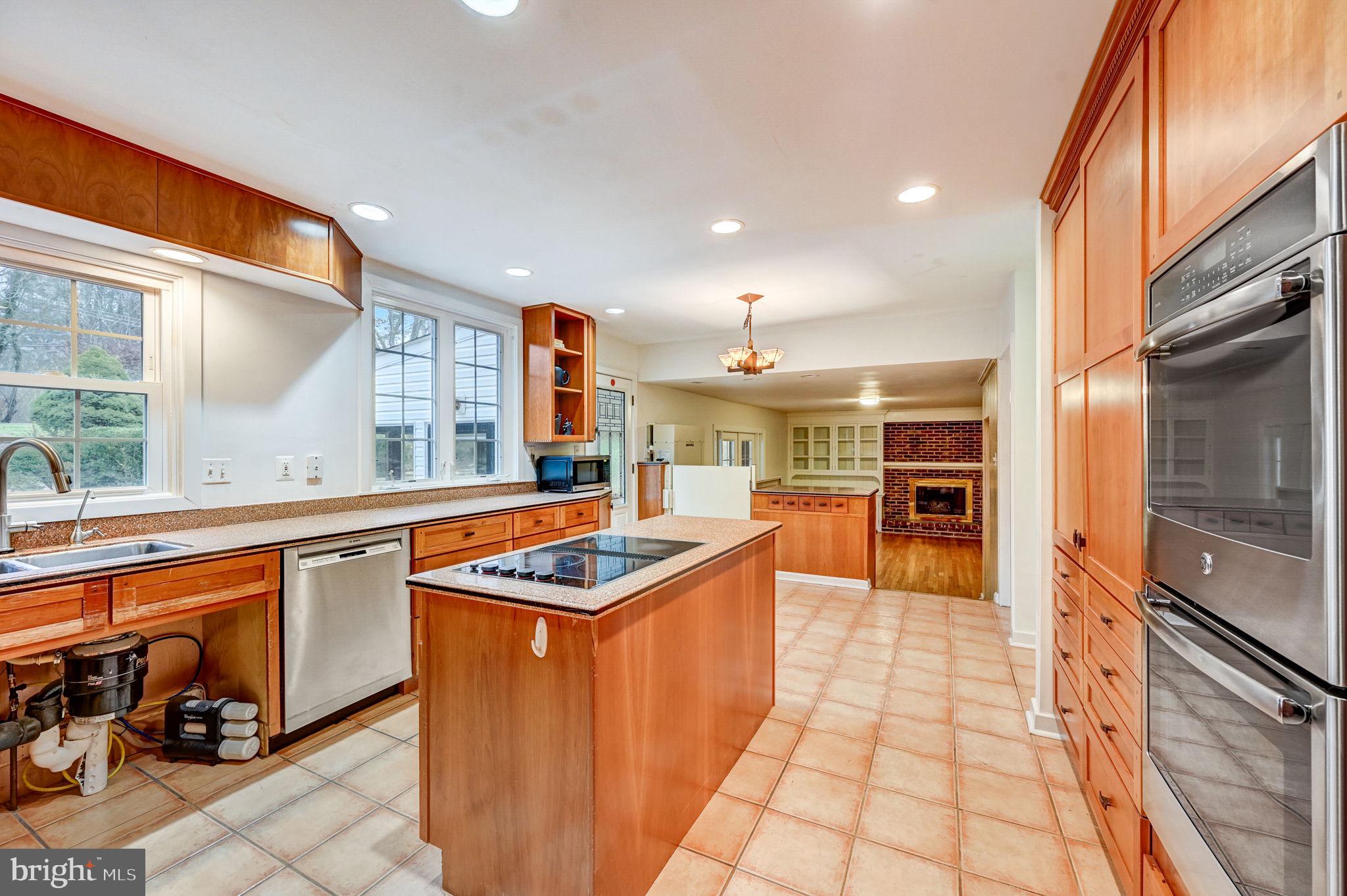 81 S FORGE MANOR DRIVE