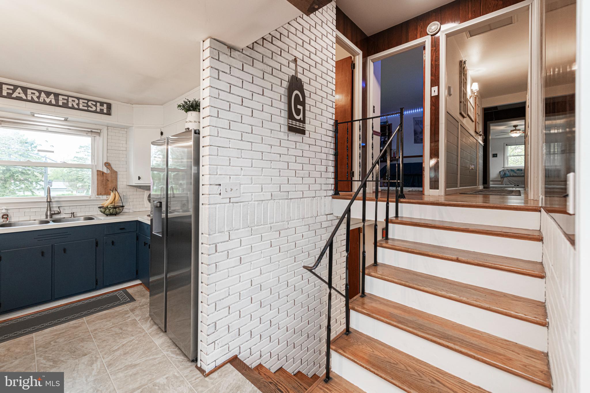 1827 E CEDARVILLE ROAD