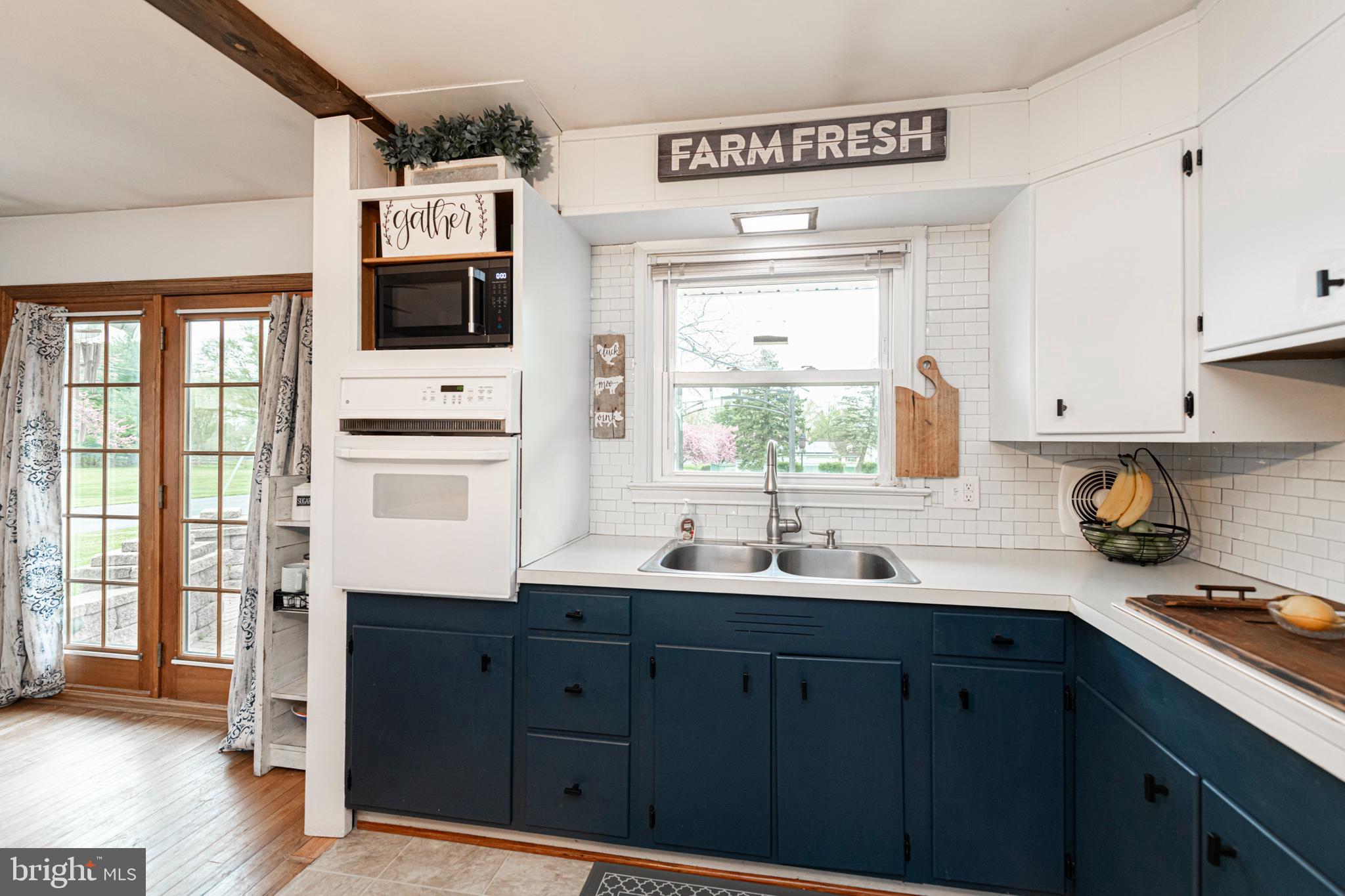 1827 E CEDARVILLE ROAD