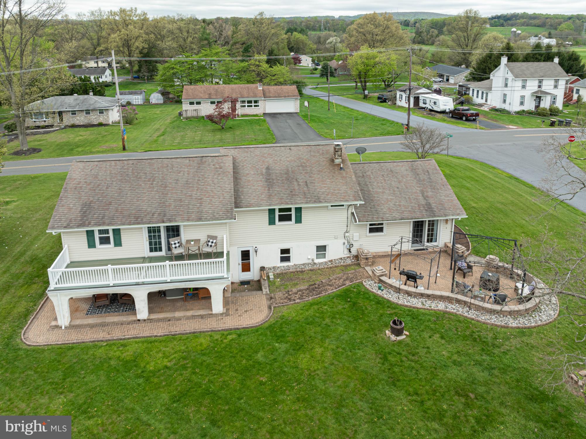 1827 E CEDARVILLE ROAD